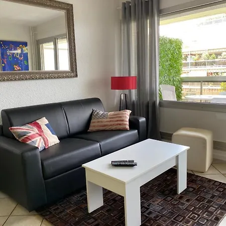 Charmantes Studio In Juan Les Pins- Appartement Antibes